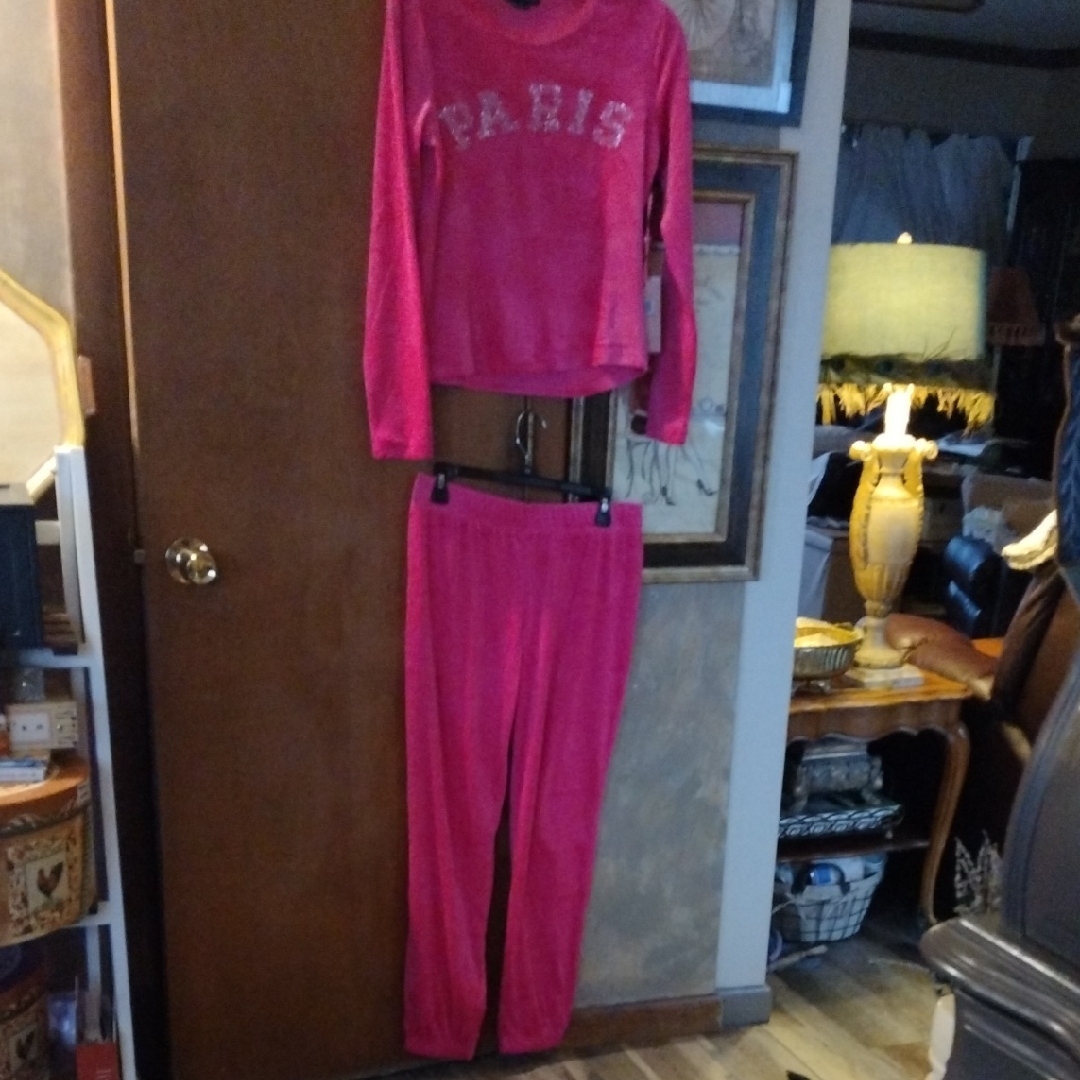 Paris Hilton Loungewear Vibrant Pink Sz M Brand New